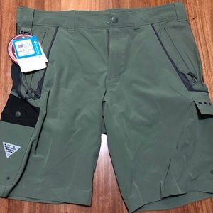 New with tags Columbia Omni-shield shorts